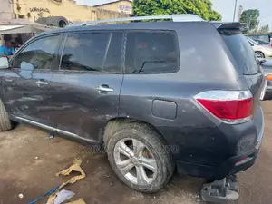 Call Us for the Upgrade of Your 2008 Highlander to 2013 Mode