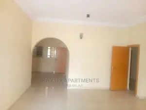 3bdrm Block of Flats in Port-Harcourt for rent