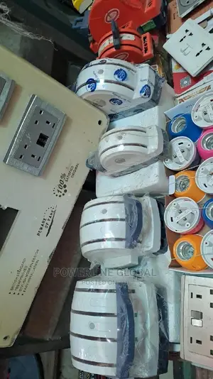 Change Over Switch 200amps Homes/ Offices/ Business Centres