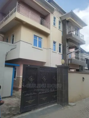 Furnished 5bdrm Duplex in Ikeja for Sale