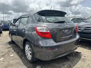 Toyota Matrix 2011 Gray