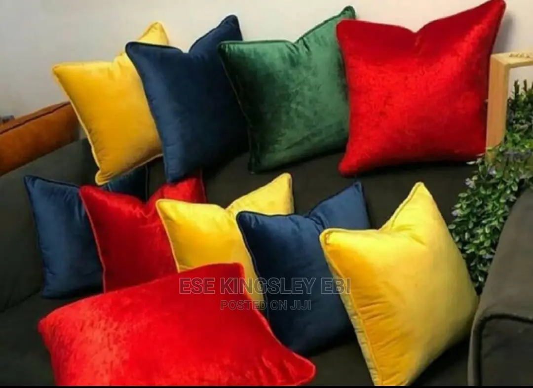 High Quality Super Soft Fiber Throw Pillows