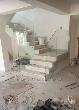 Newly Installed 10mm Plain Tempered Stairs Railings