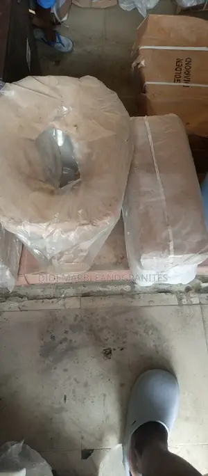 Hanging WC