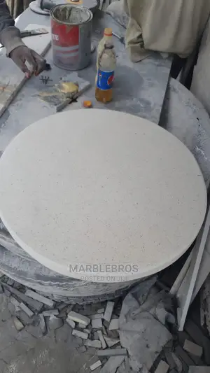 White Marble Round Table Design Mb