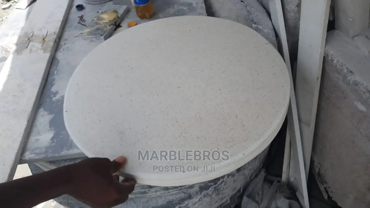 White Marble Round Table Design Mb