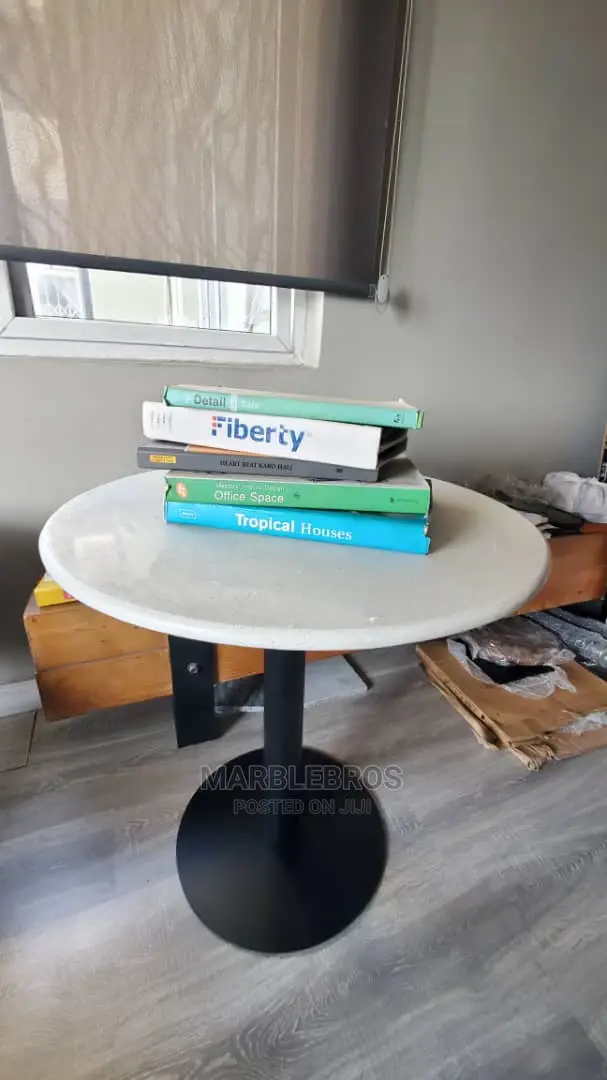 White Marble Round Table Design Mb