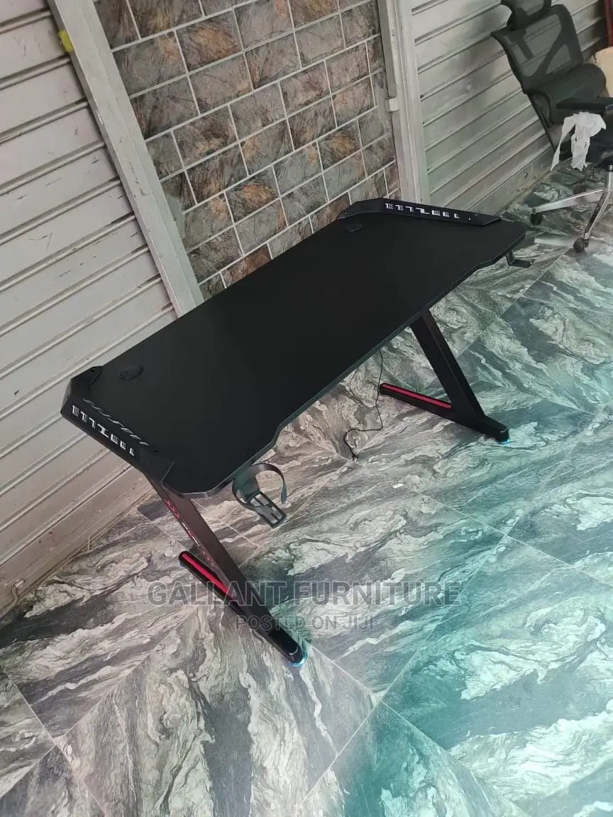 Executive Gaming Table
