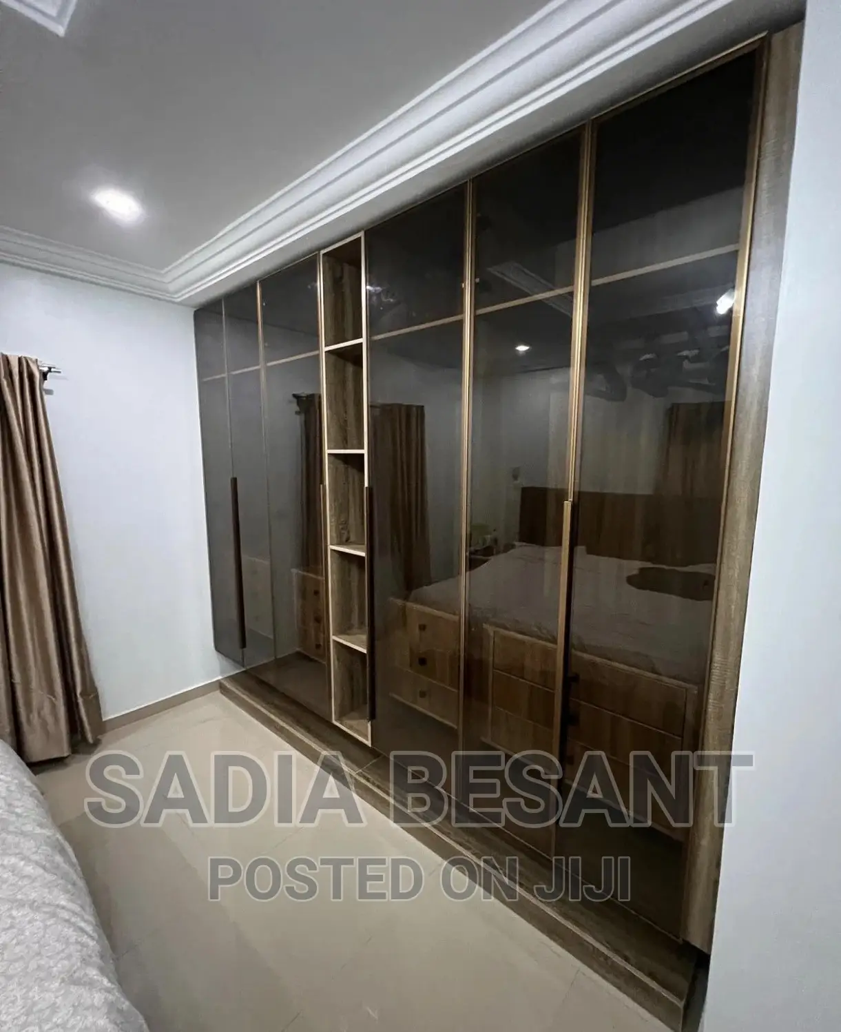 Contemporary Wardrobe Project