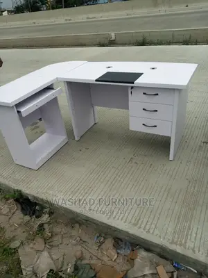Office Corner Table