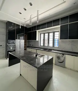 Luxury Kitchen Cabinets