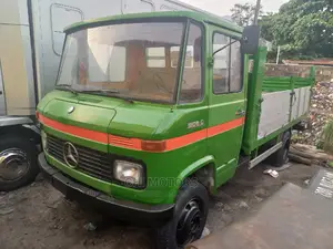 Mercedes Truck 608 Big Axle Green