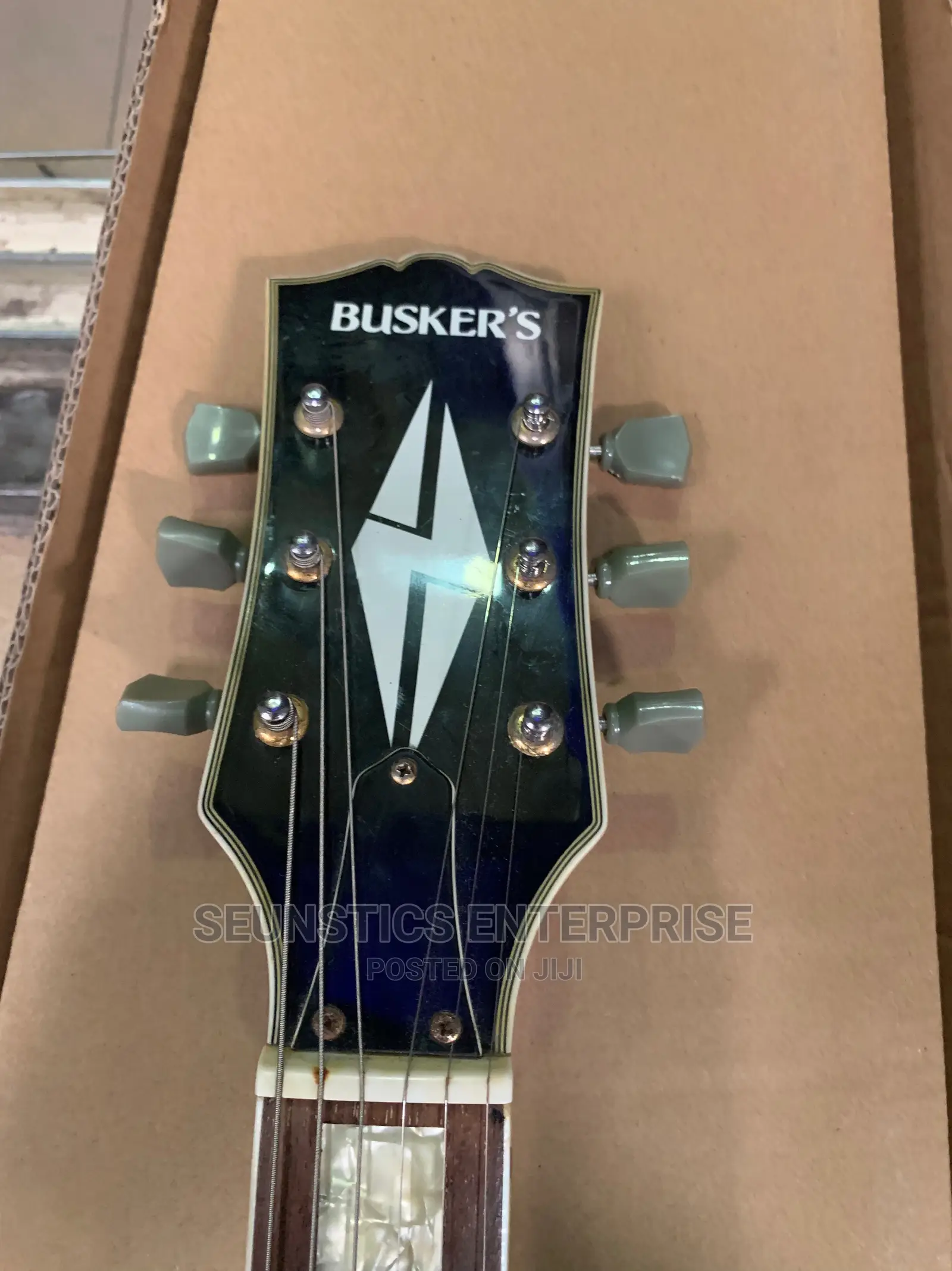 Quality Busker’S Les Paul Style Guitar