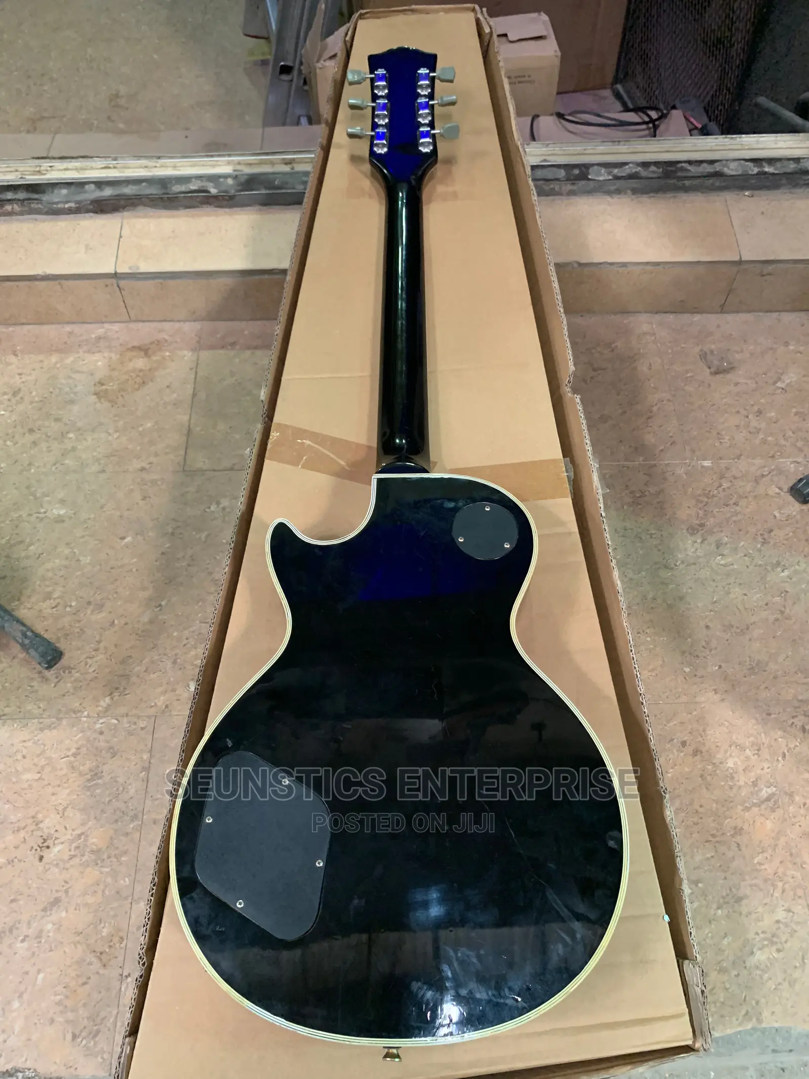 Quality Busker’S Les Paul Style Guitar