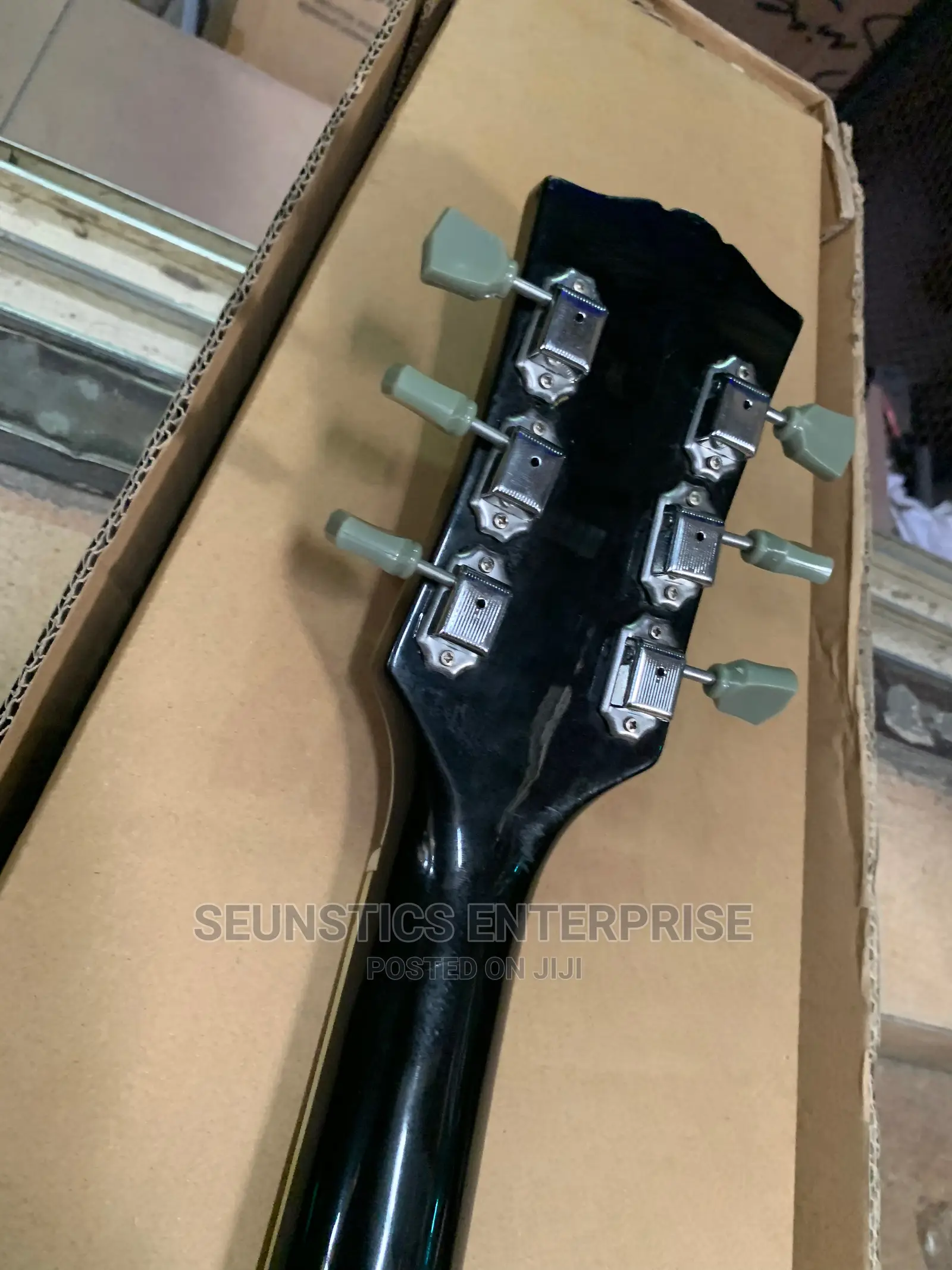 Quality Busker’S Les Paul Style Guitar