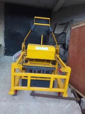 Egg Layer Block Making Machine