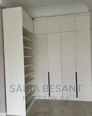 Walk in Closet