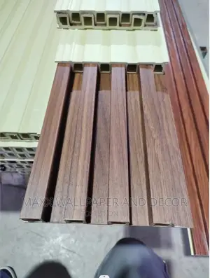 Fluted Panel Gives You Insight and Serene Environment