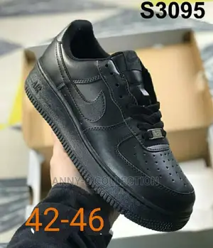 Quality Nike Air Force 1 Plain Black Sneakers