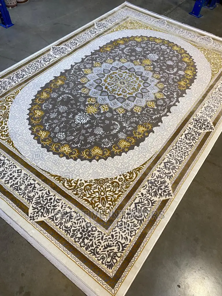 5by7 Royal Center Rugs