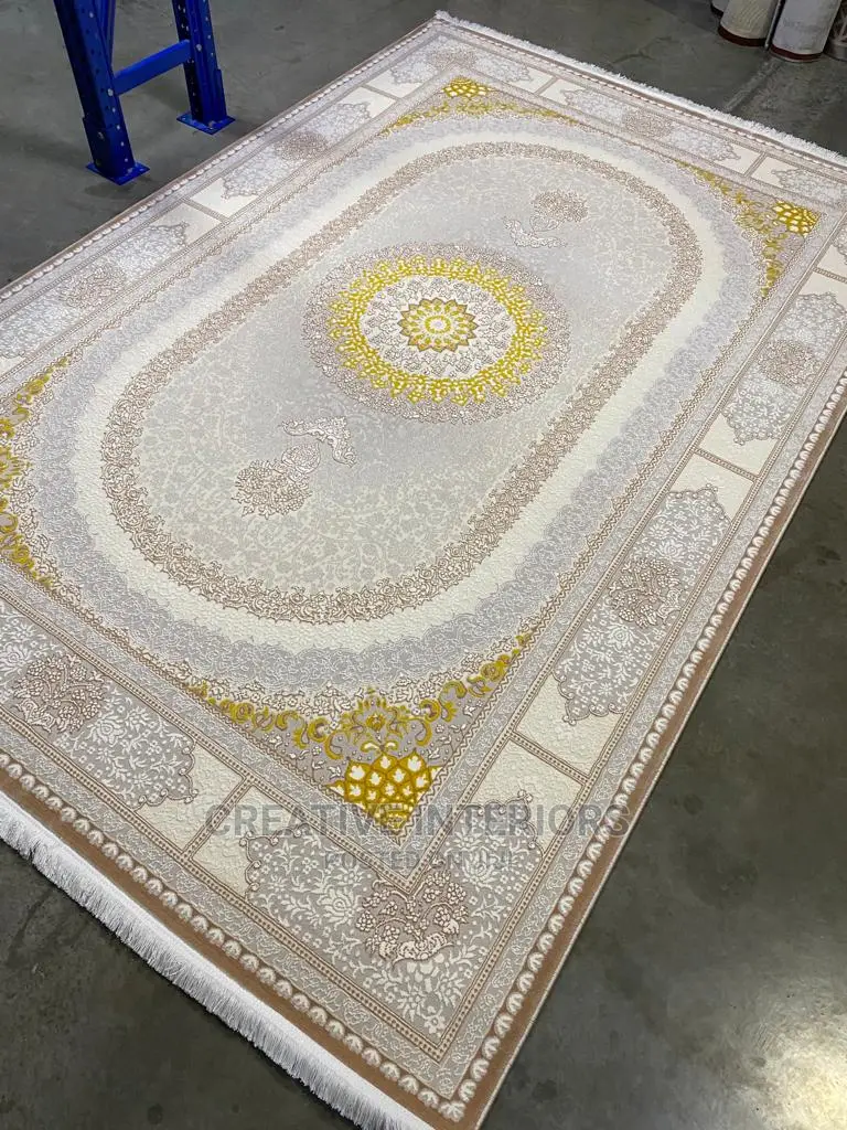5by7 Royal Center Rugs