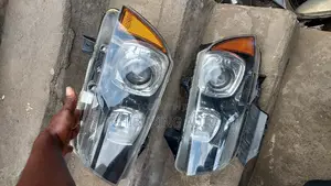 Headlamp Dodge Charger 2010