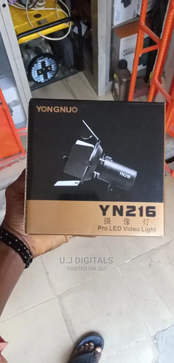 Yongnuo Light