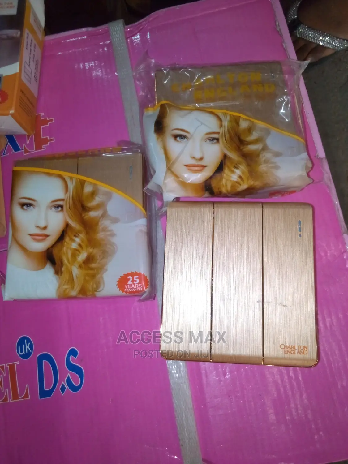 Gold Switch Socket