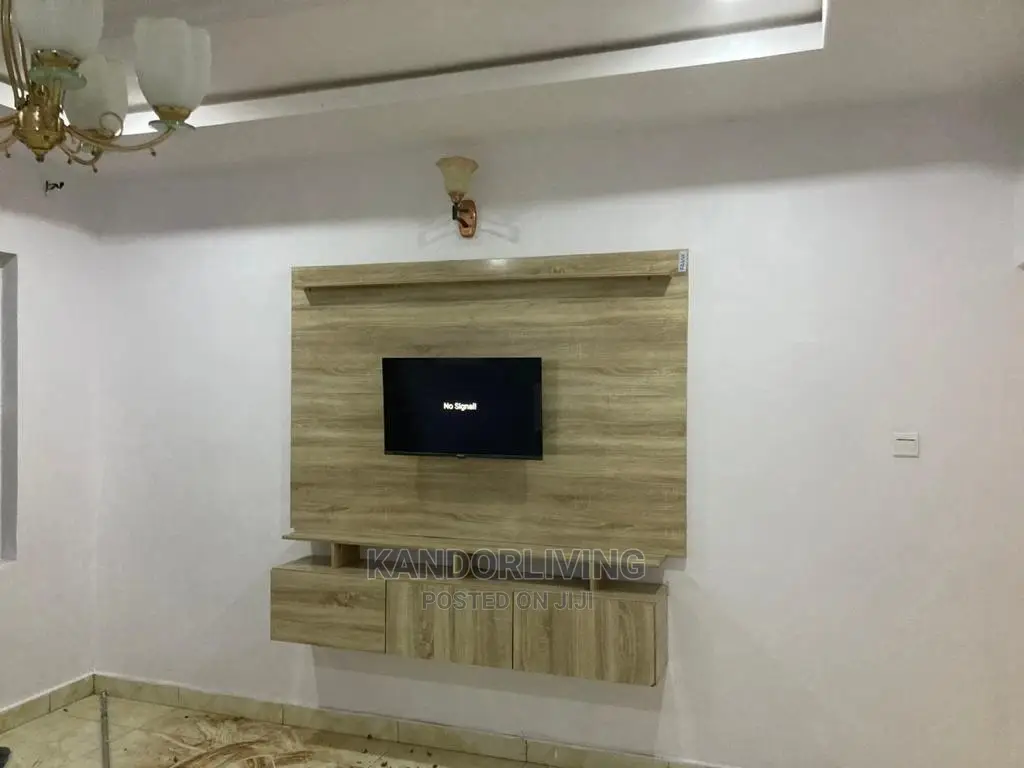 Quality TV Console/Stand