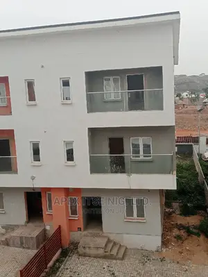 Parad. Frameless Glass Balcony