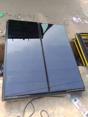Rimless Window