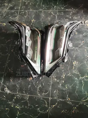 Set Headlamp Lx470 LEXUS