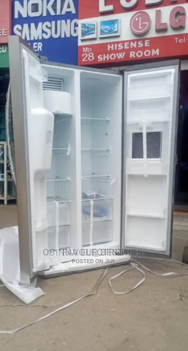 Brand New Middea Side-Side Refrigerator/Ice Maker/Dispenser/