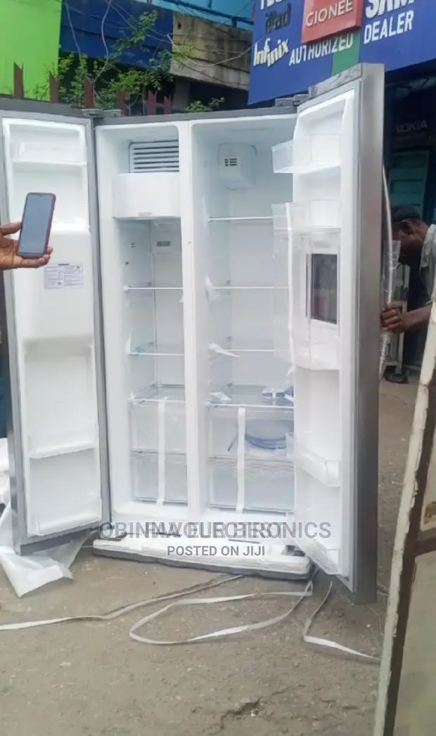Brand New Middea Side-Side Refrigerator/Ice Maker/Dispenser/