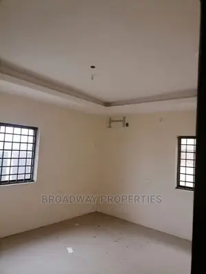 3bdrm Apartment in Magodo Phase2 for rent