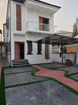 Furnished 5bdrm Duplex in Madam Cellular, Ikota for sale
