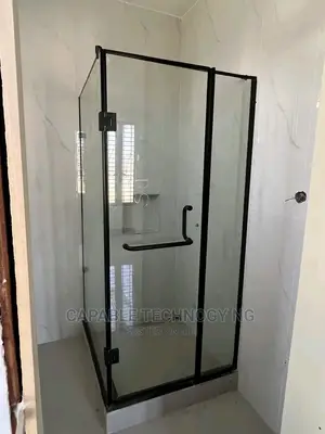 Standard Shower Cubicle