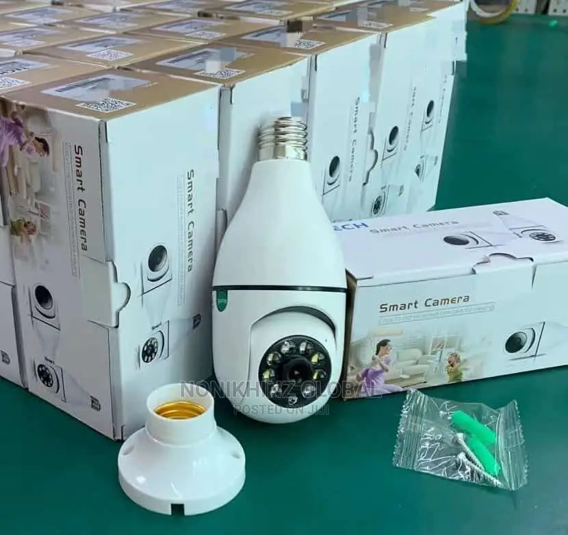 Night Vision 1080p Auto Tracking PTZ Wifi Light Bulb Camera