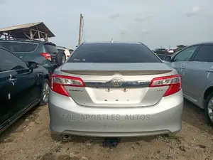 Toyota Camry 2014 Silver