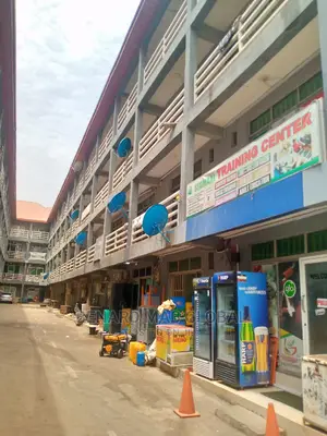 Global Plaza Shops Office Space