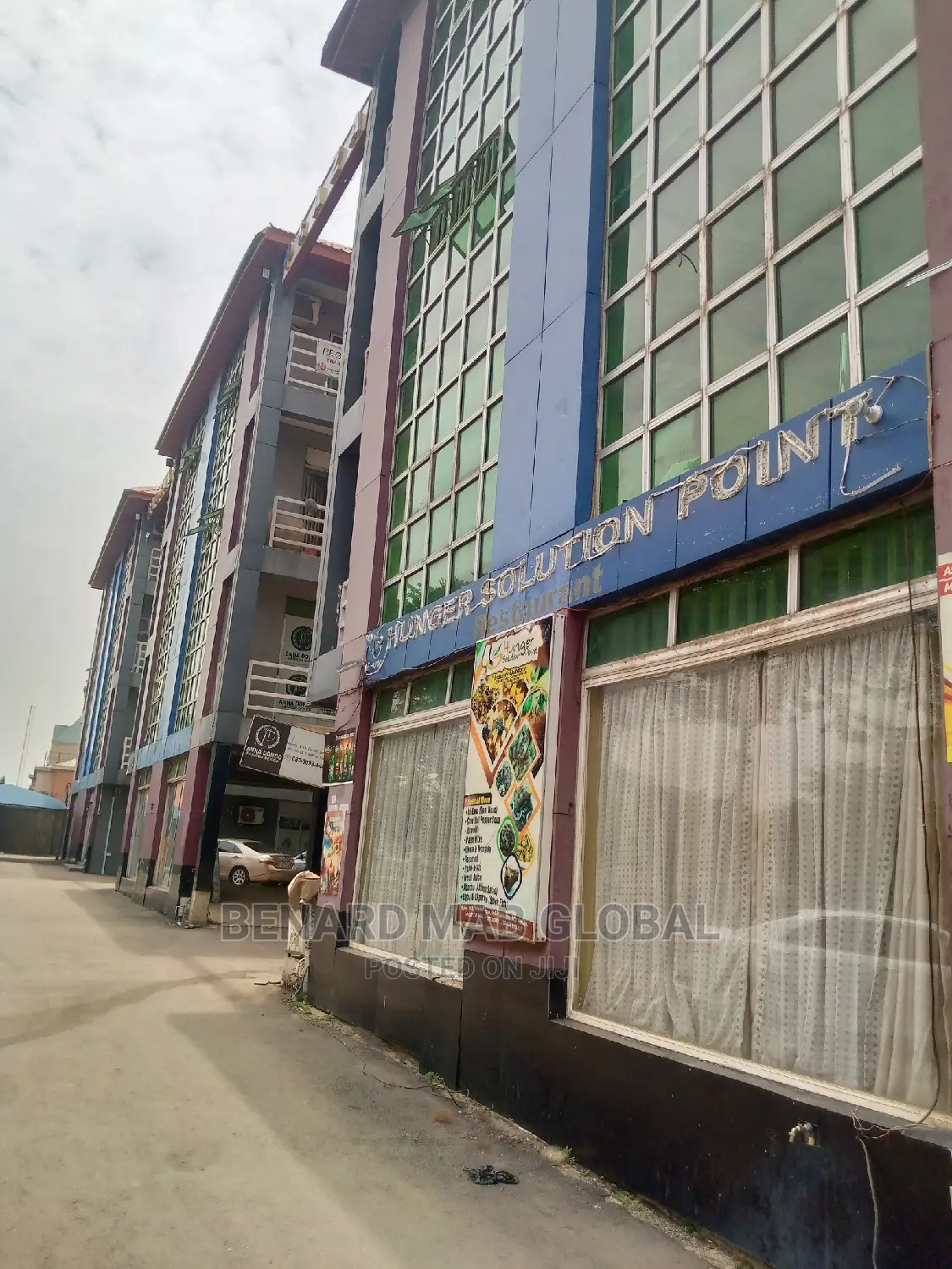 Global Plaza Shops Office Space