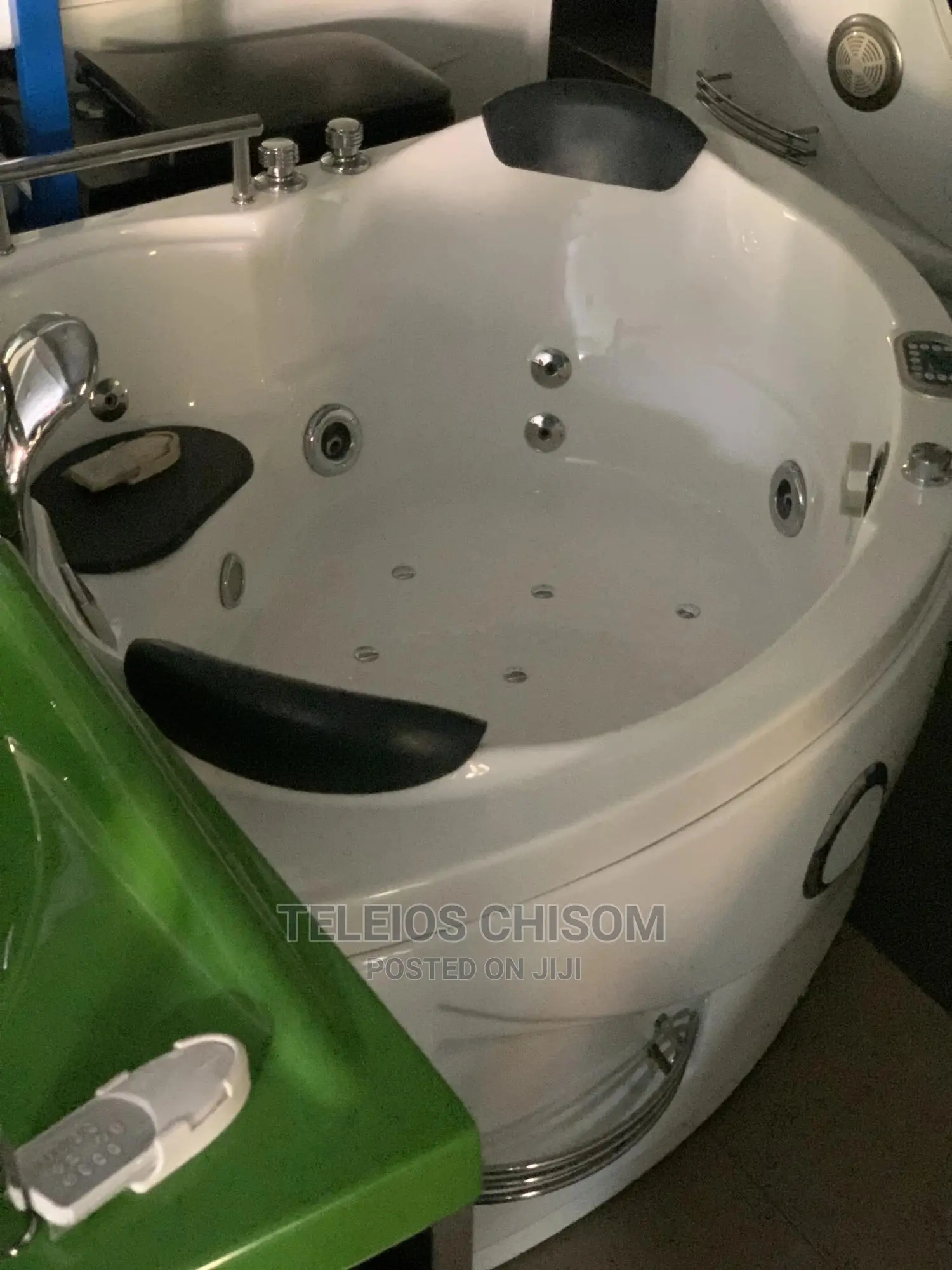 Ideal Standard Jacuzzi