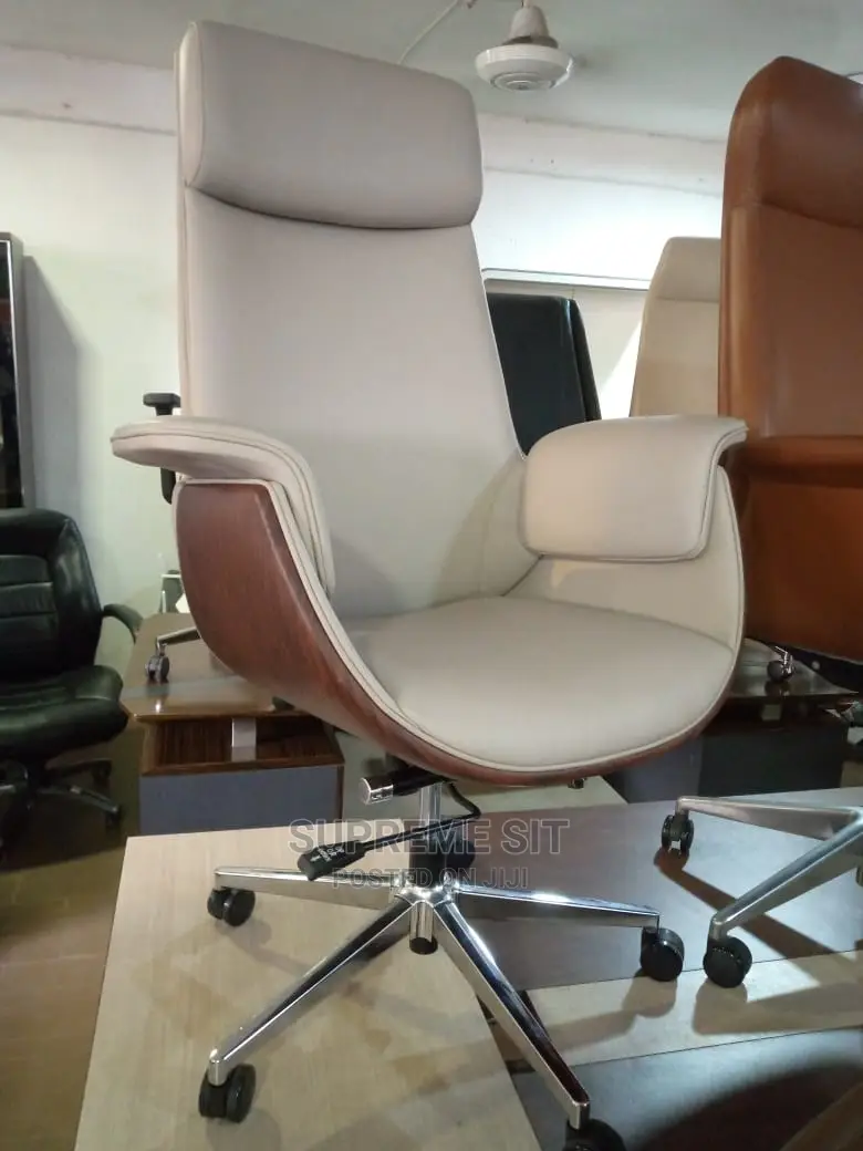 Classic Executive Office Chair