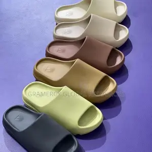 Yeezy Slide Beige Color