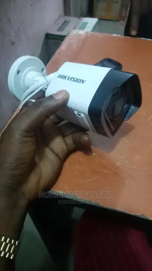 Hikvision Ip Ds-2cd1043g0-L Network