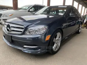 Mercedes-Benz C300 2010 Gray