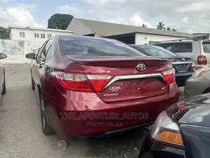 Toyota Camry SE 4dr Sedan (2.5L 4cyl 6A) 2016 Red