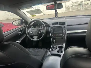 Toyota Camry SE 4dr Sedan (2.5L 4cyl 6A) 2016 Red