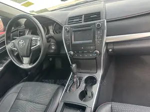 Toyota Camry SE 4dr Sedan (2.5L 4cyl 6A) 2016 Red