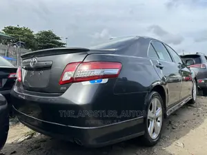 Toyota Camry 2011 Gray